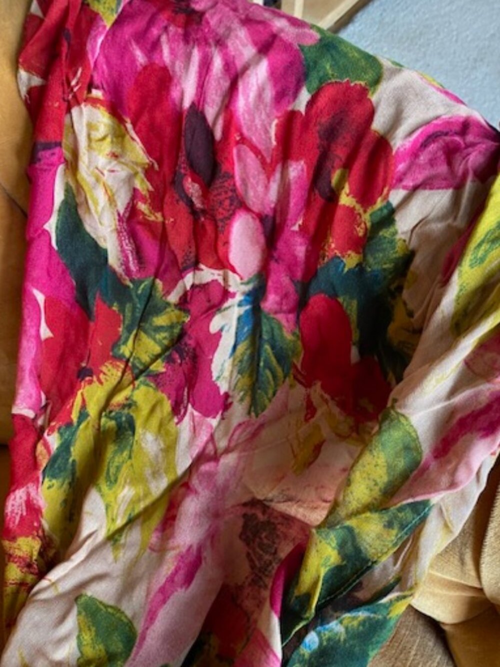 Patricia Nash floral scarf preowned 24" sq. bright colors - Picture 5 of 6